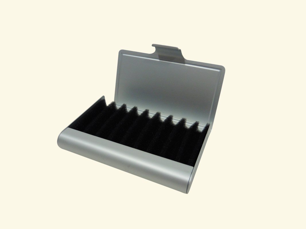 9 - Aluminium box without vials